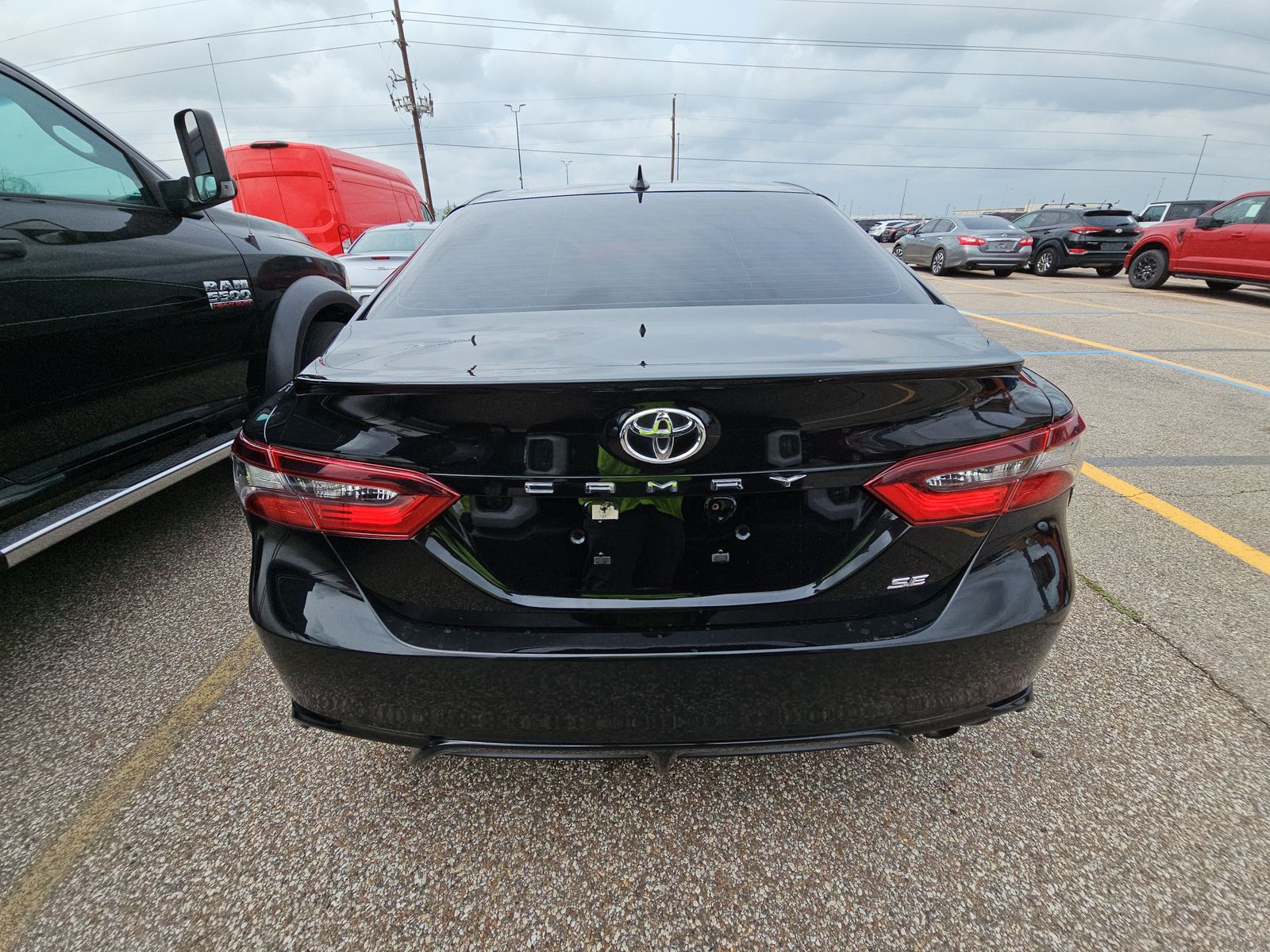 2021 Toyota Camry SE FWD