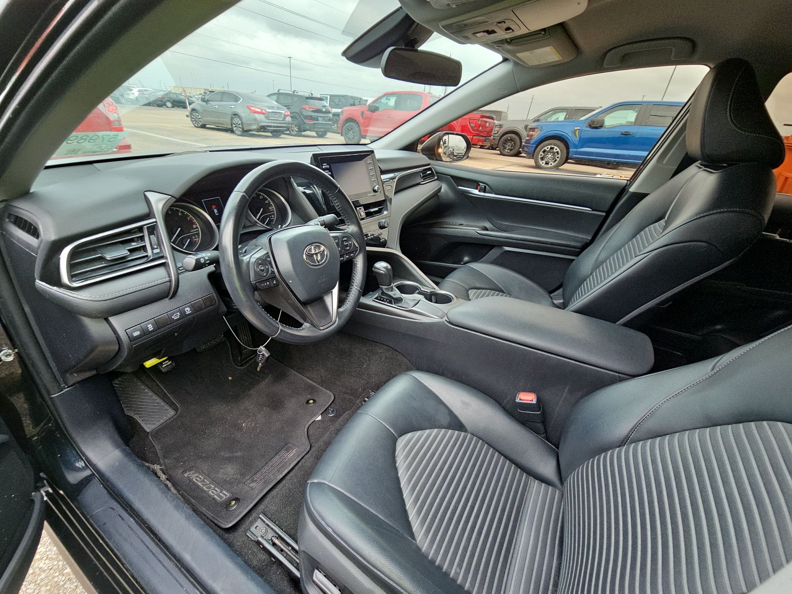 2021 Toyota Camry SE FWD