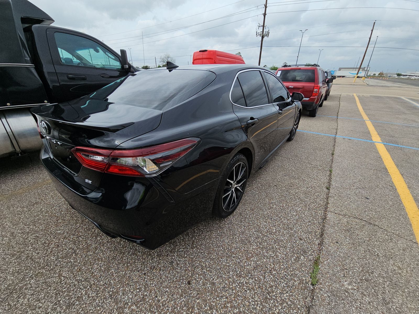 2021 Toyota Camry SE FWD