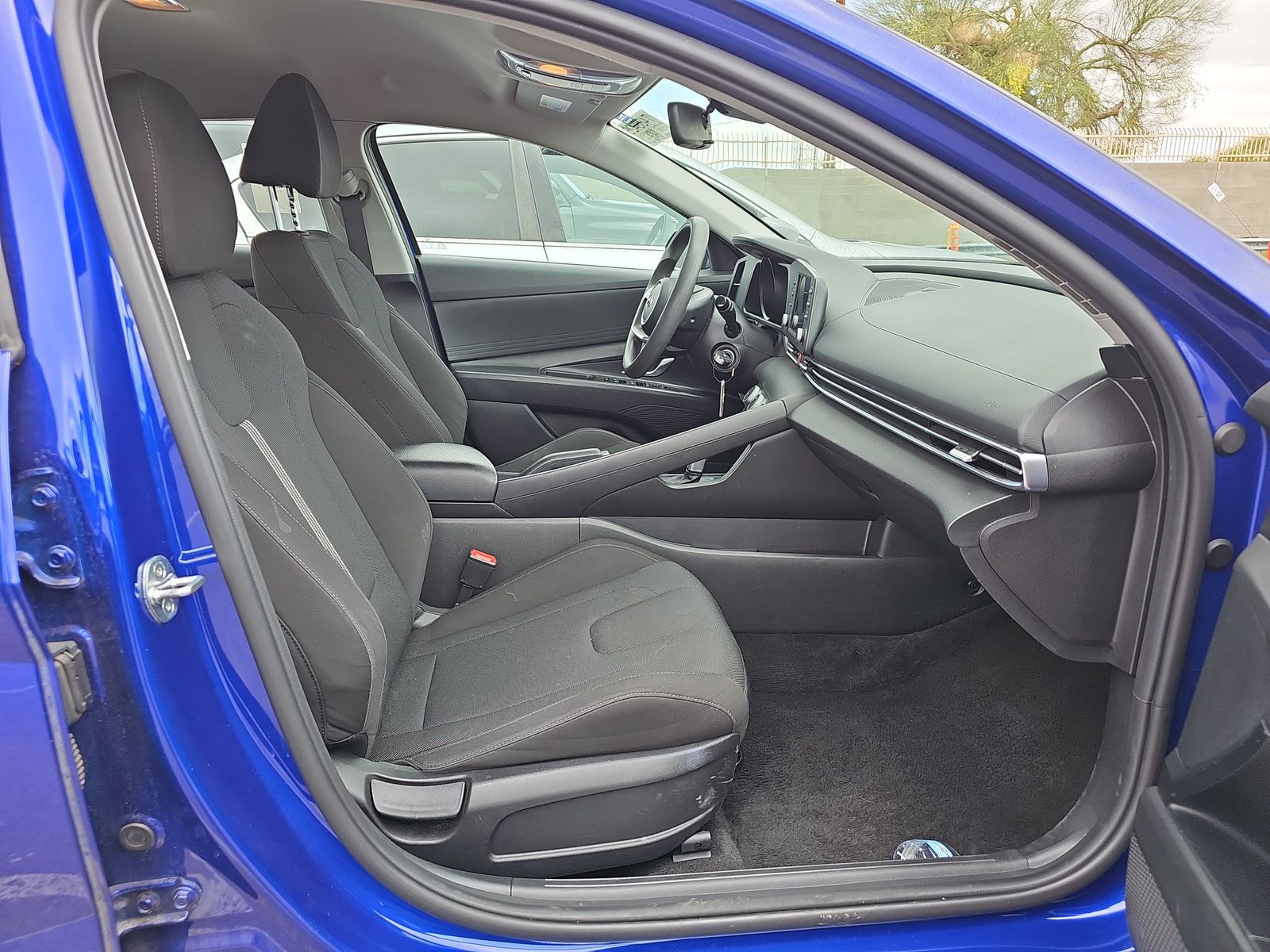 2021 Hyundai Elantra SE FWD