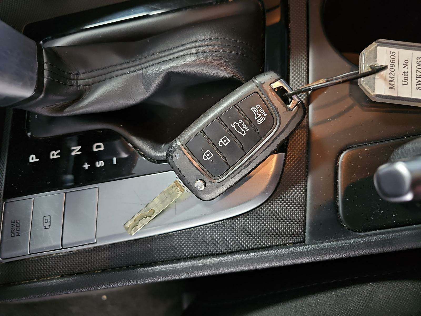 2021 Hyundai Elantra SE FWD