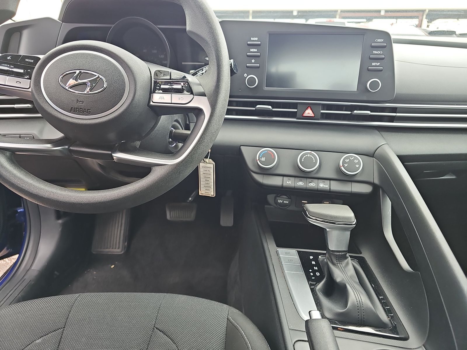 2021 Hyundai Elantra SE FWD