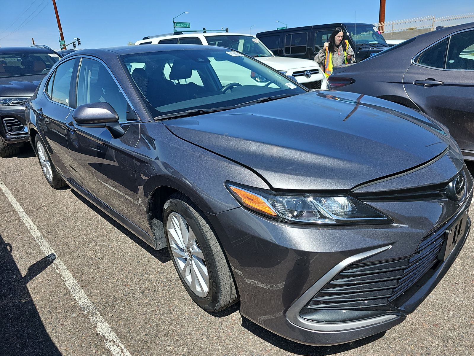 2021 Toyota Camry LE FWD