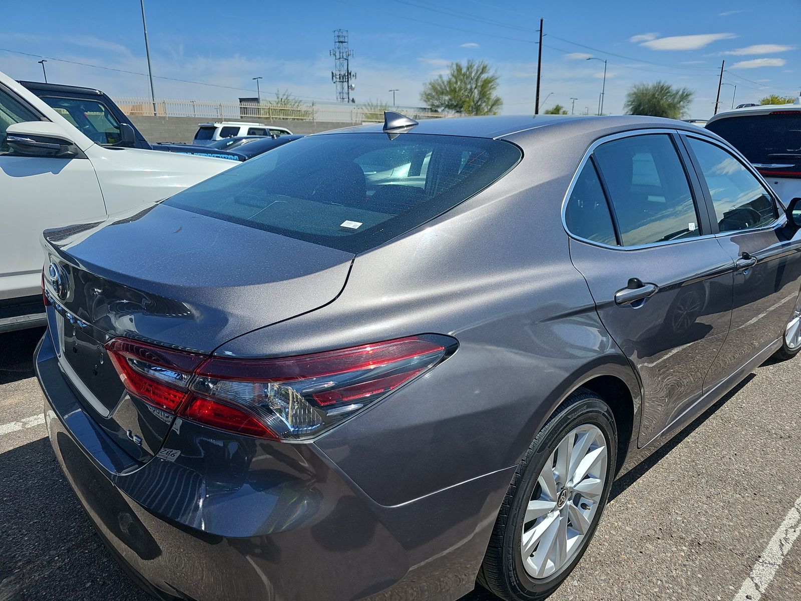 2021 Toyota Camry LE FWD
