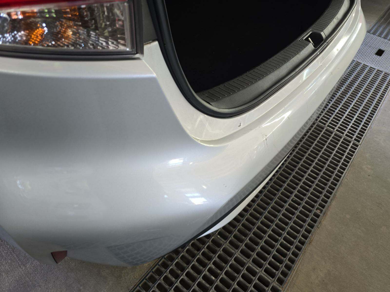 2021 Toyota Corolla LE FWD
