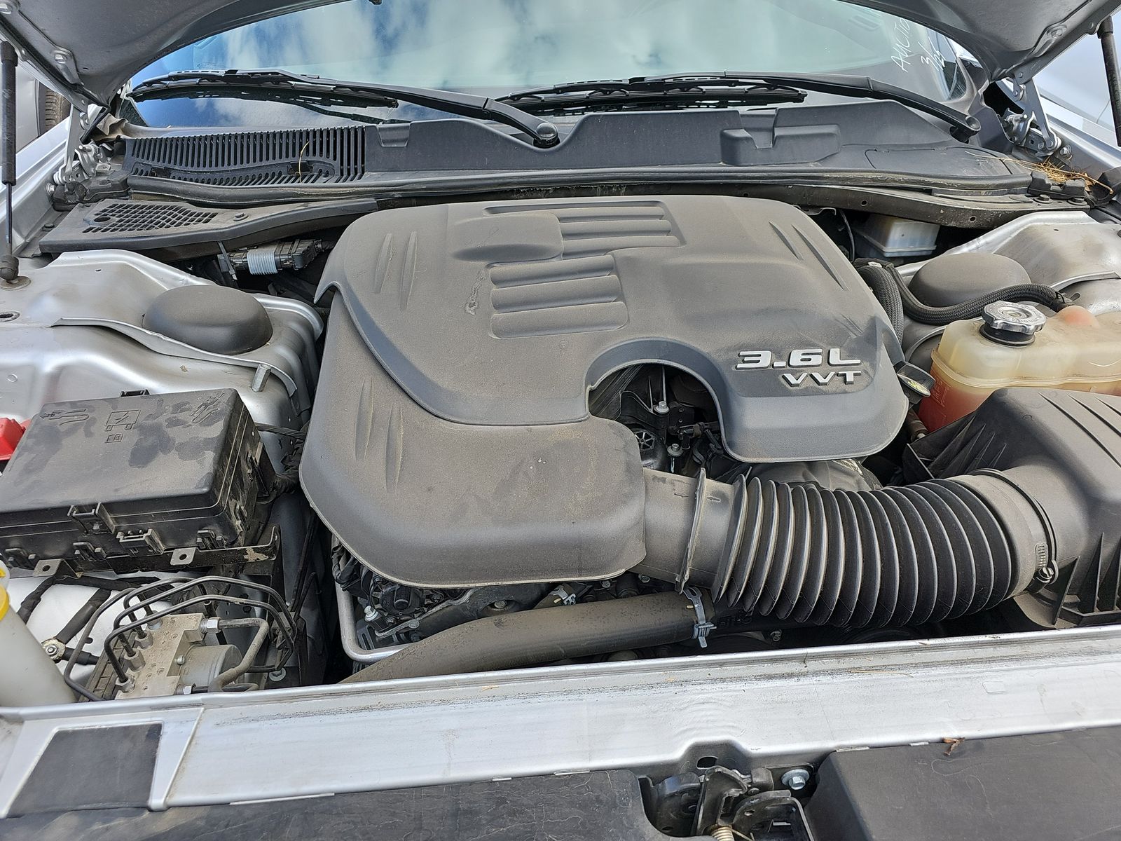 2021 Dodge Challenger SXT RWD