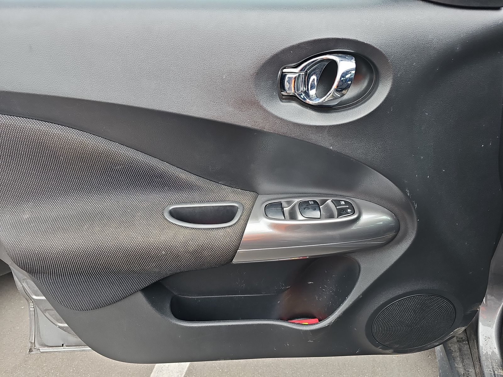 2013 Nissan JUKE S FWD