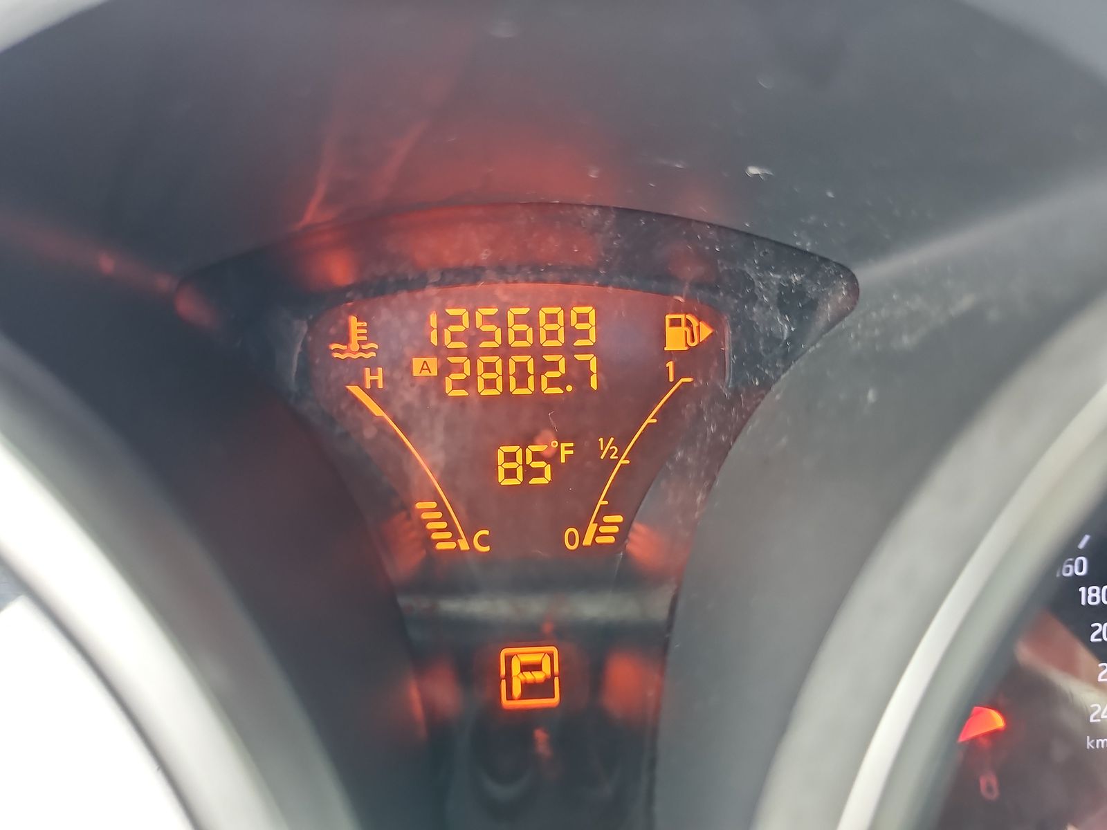 2013 Nissan JUKE S FWD