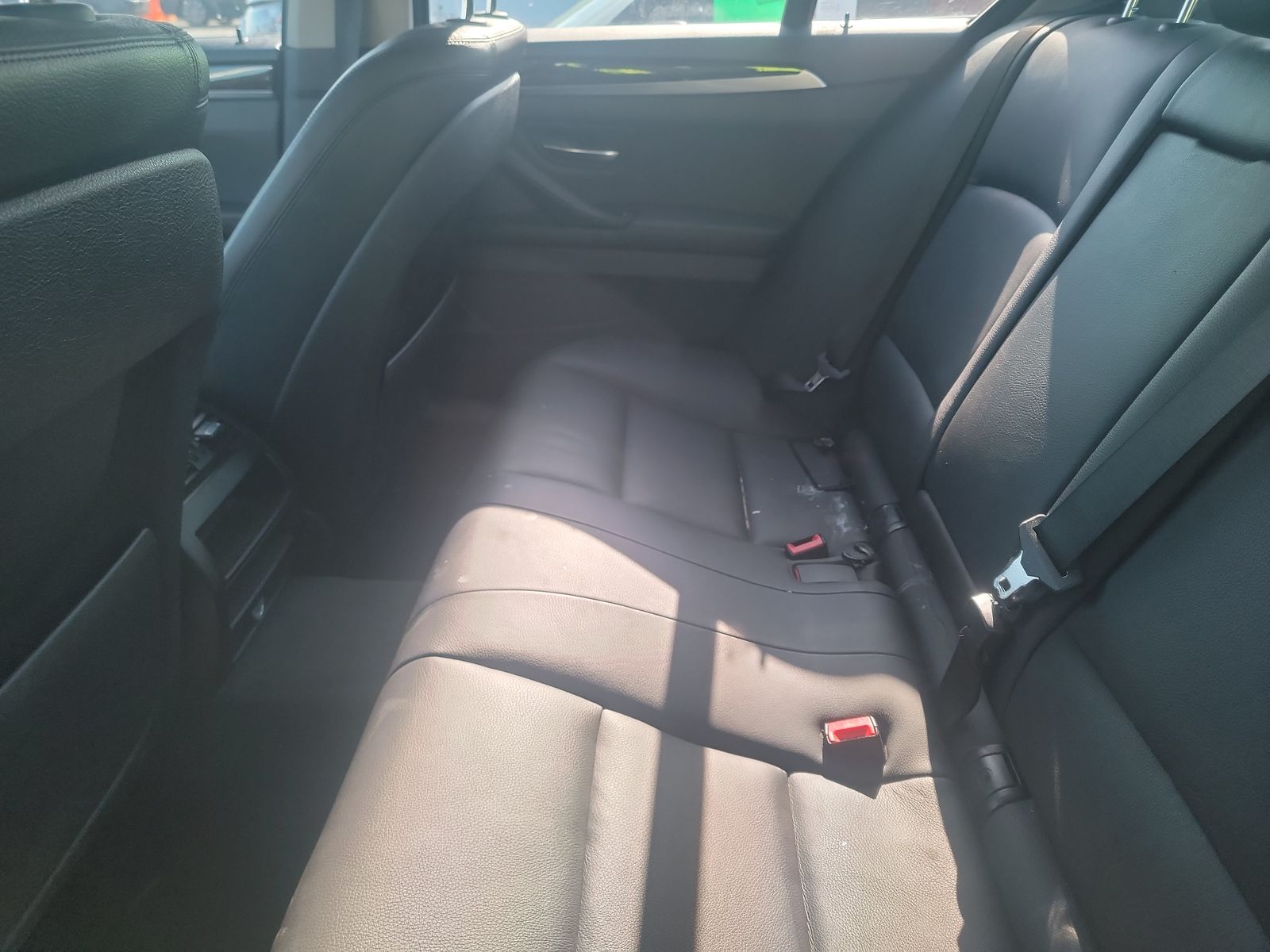 2015 BMW 5 Series 528i xDrive AWD