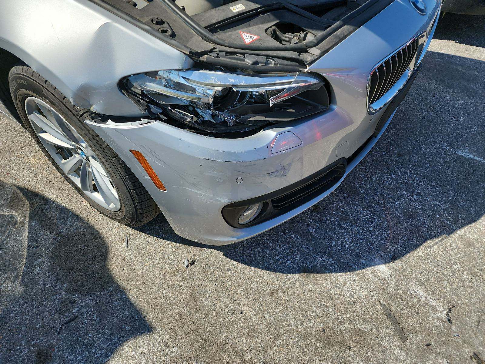 2015 BMW 5 Series 528i xDrive AWD