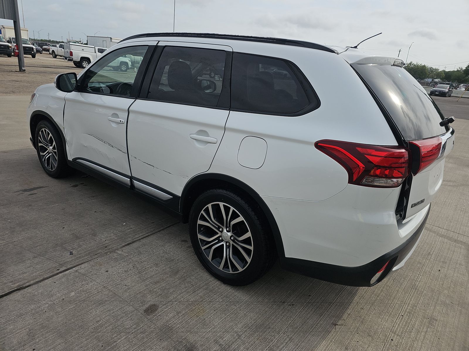 2016 Mitsubishi Outlander SEL FWD