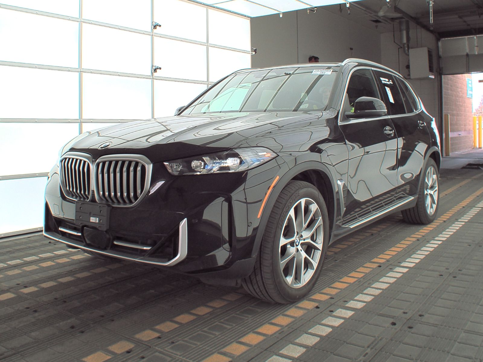 Used 2024 BMW X5 xDrive40i with VIN 5UX23EU0XR9S13889 for sale in Minneapolis, Minnesota