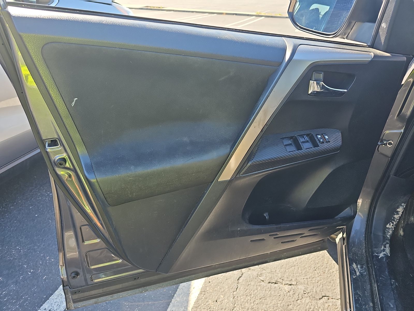 2015 Toyota RAV4 XLE FWD