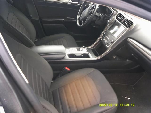 2020 Ford Fusion SE FWD