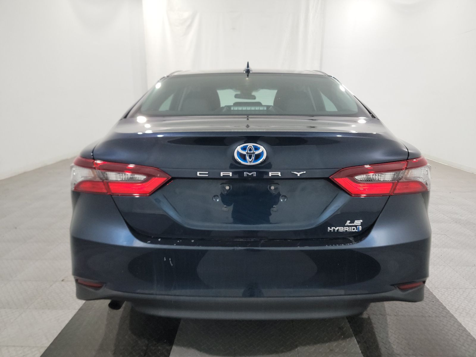 2021 Toyota Camry Hybrid LE FWD