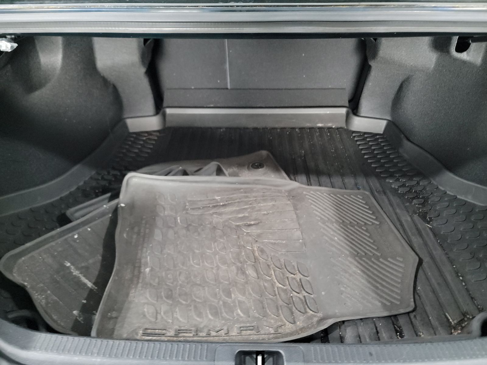 2021 Toyota Camry Hybrid LE FWD