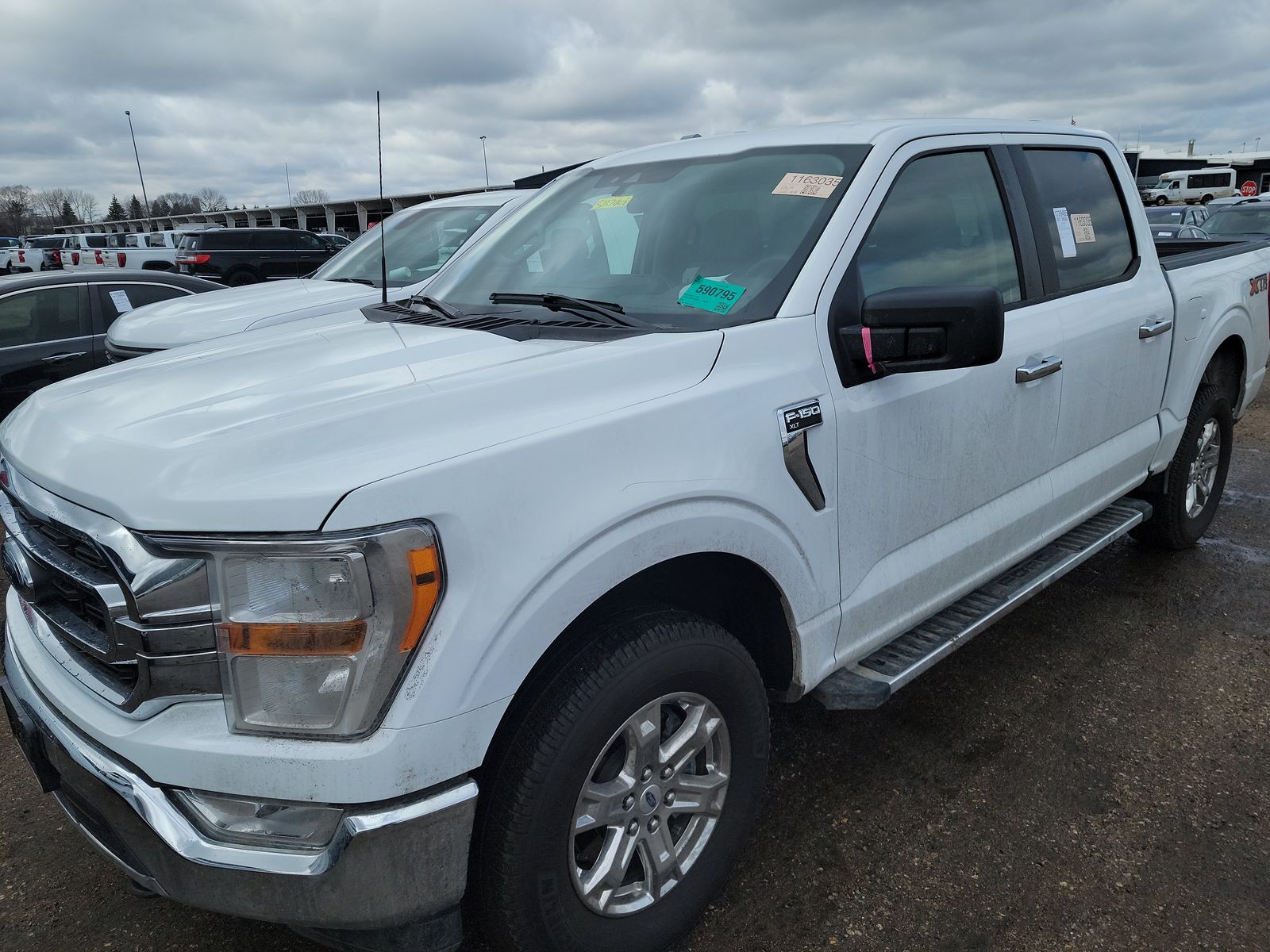Used 2022 Ford F-150 XLT with VIN 1FTEW1EPXNFB00319 for sale in Minneapolis, Minnesota