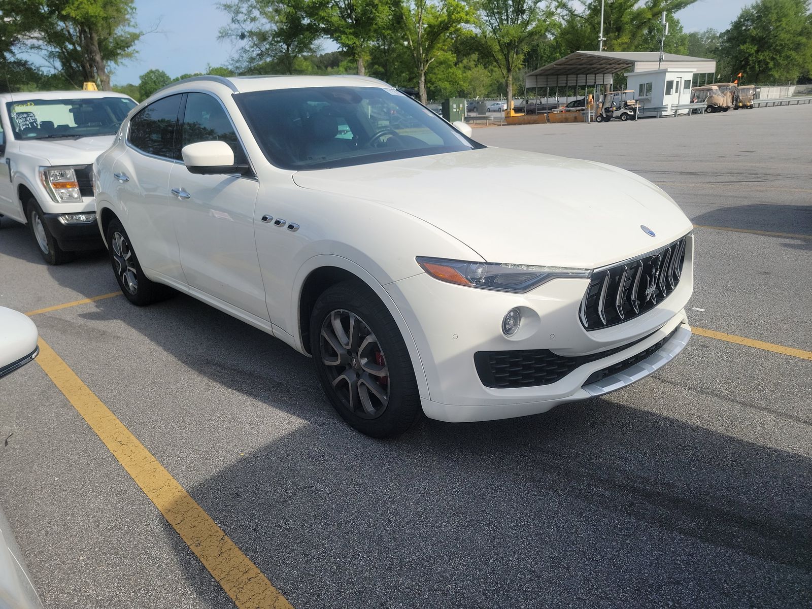 2017 Maserati Levante Base AWD