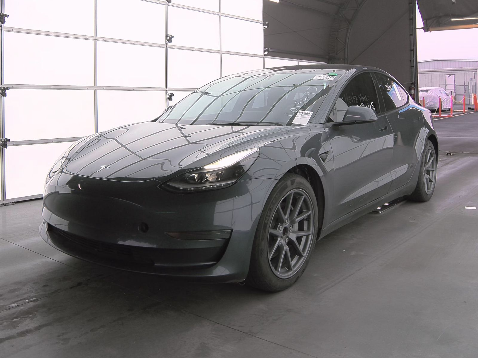 2022 Tesla Model 3 Standard Range RWD
