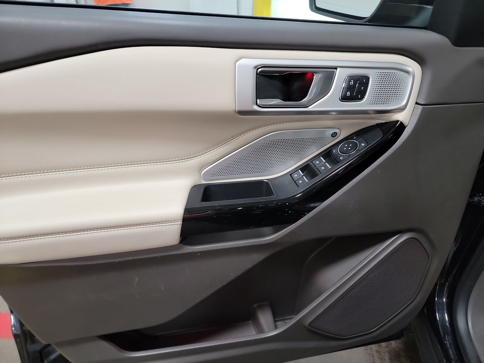 2021 Ford Explorer Platinum AWD