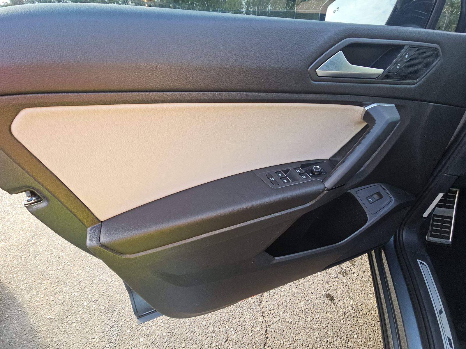 2019 Volkswagen Tiguan 2.0T SEL R-Line Black FWD