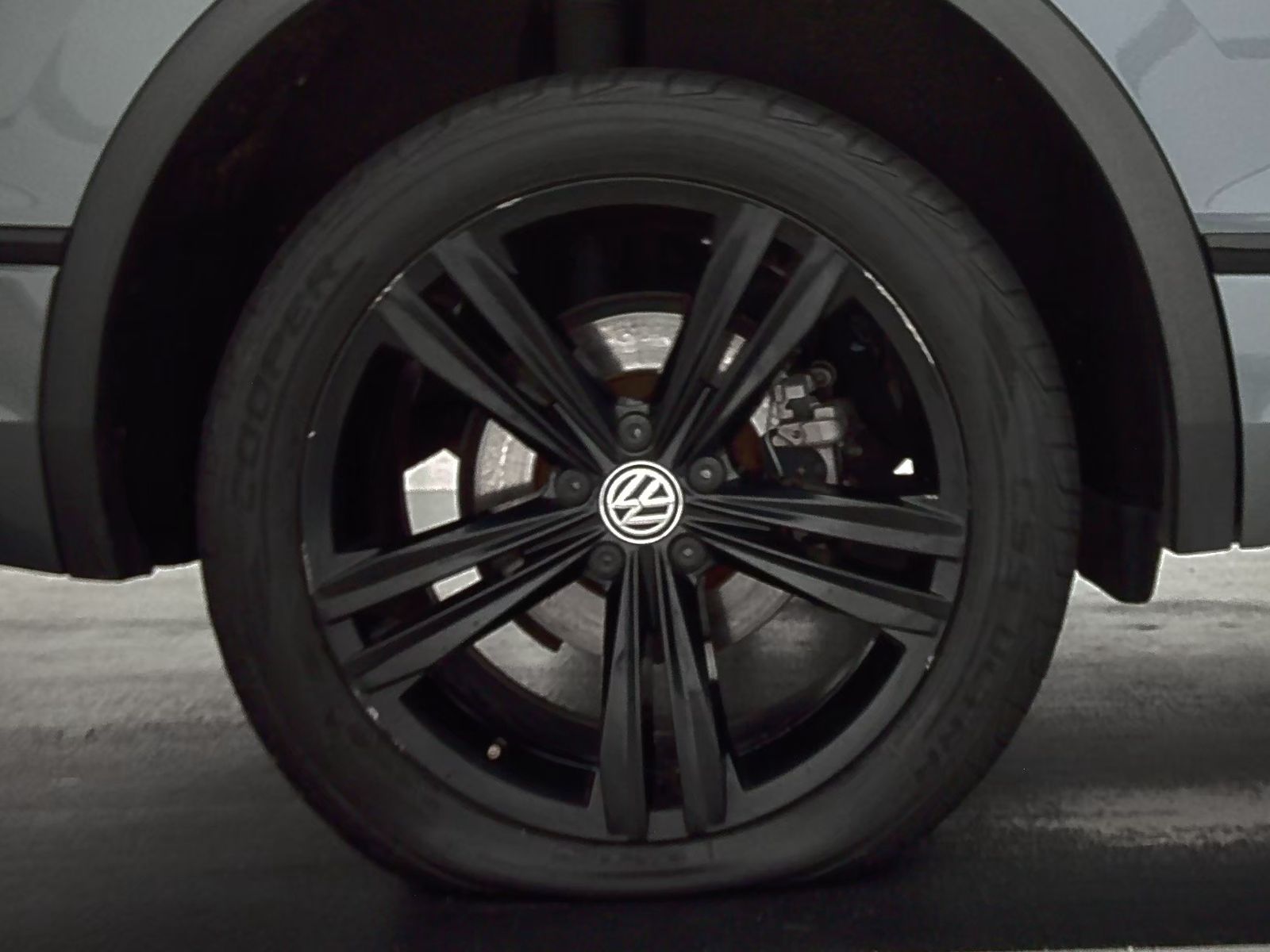 2019 Volkswagen Tiguan 2.0T SEL R-Line Black FWD