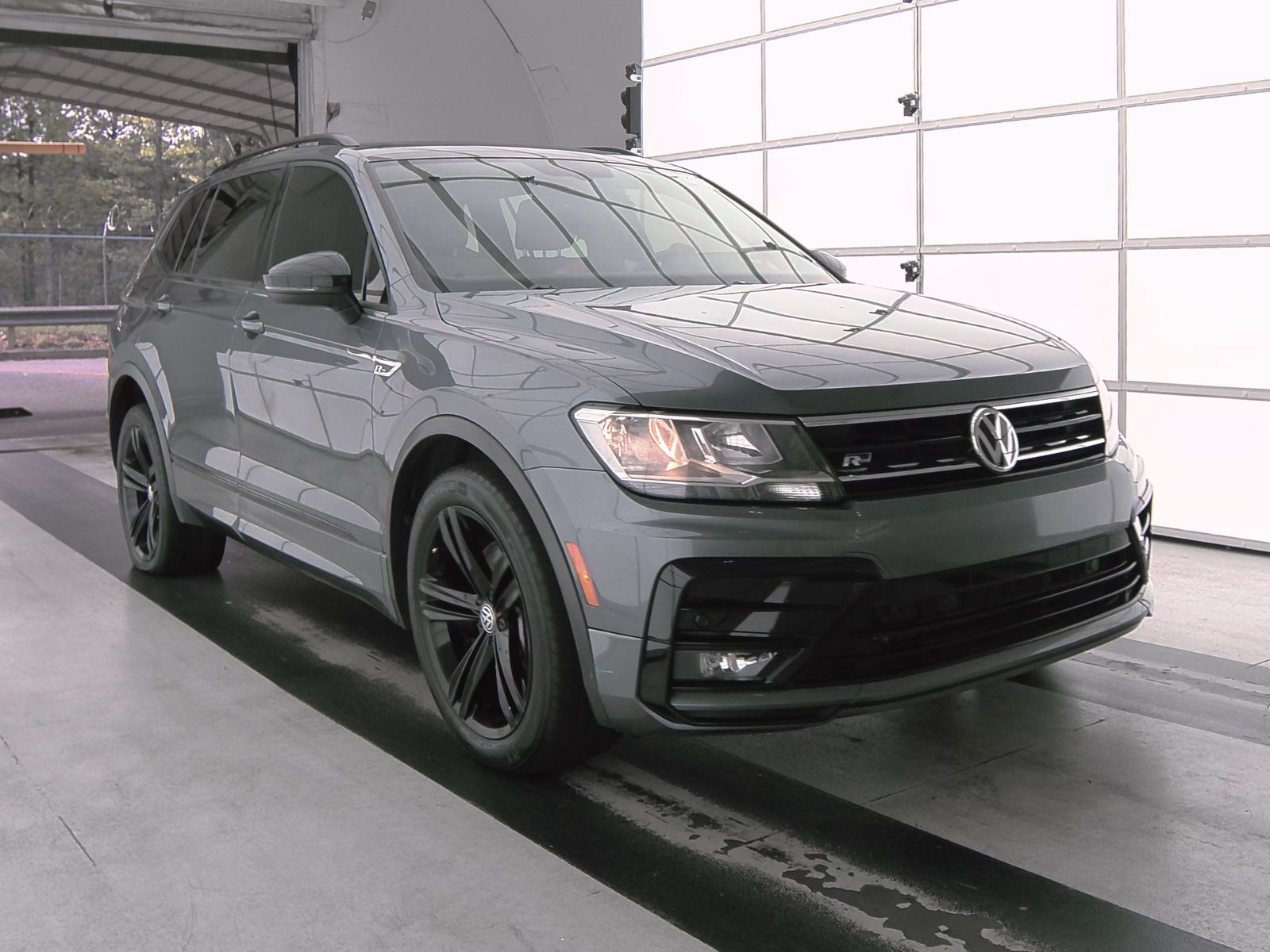 2019 Volkswagen Tiguan 2.0T SEL R-Line Black FWD
