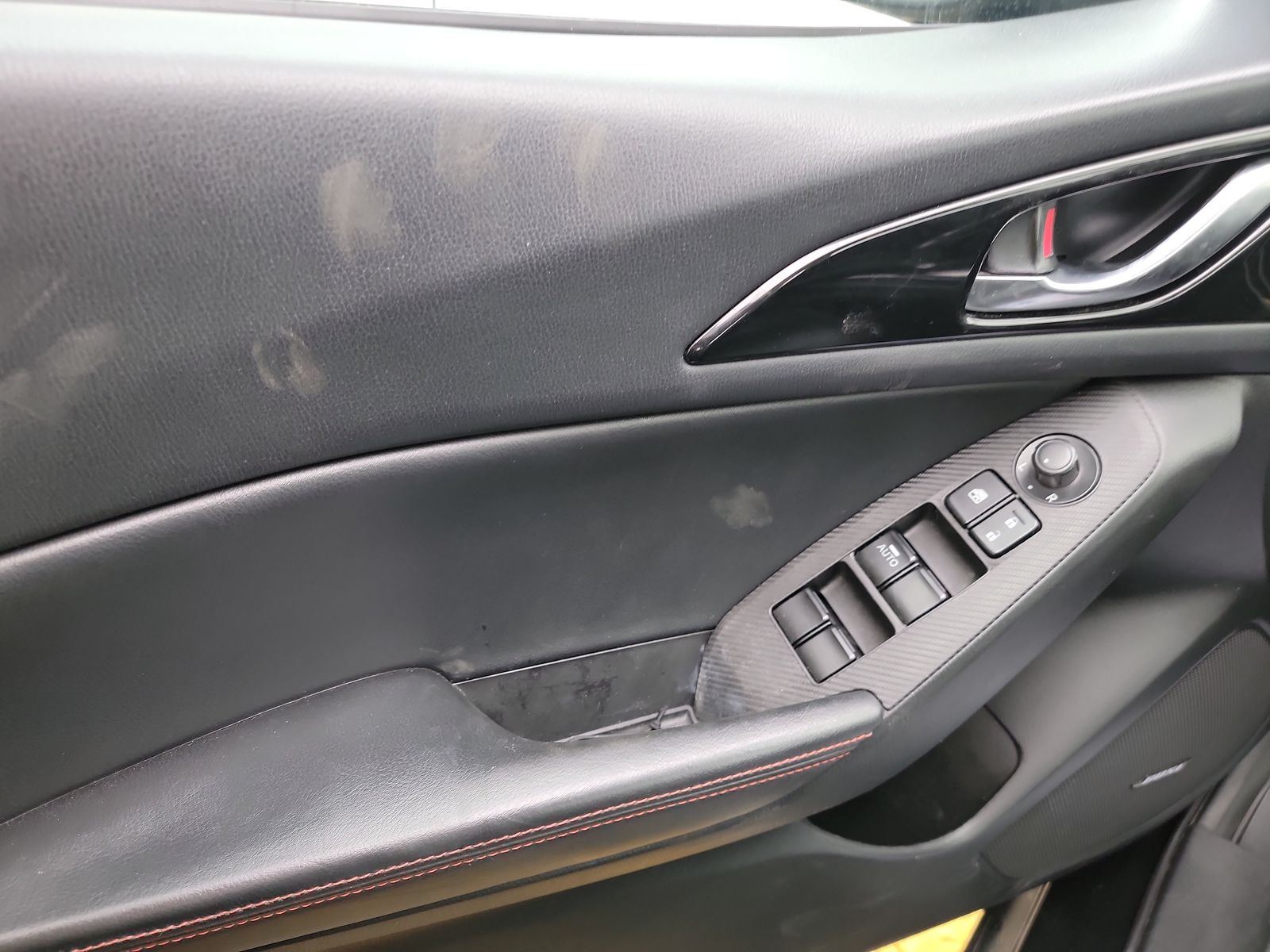 2015 MAZDA MAZDA3 s Grand Touring FWD