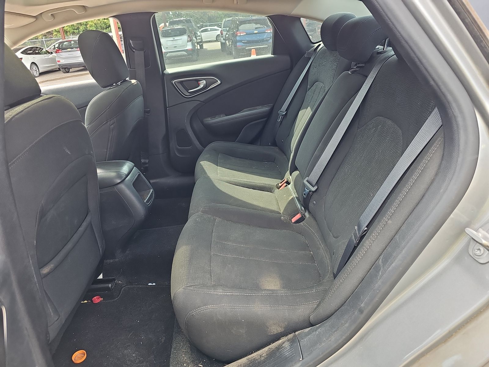 2015 Chrysler 200 Limited FWD