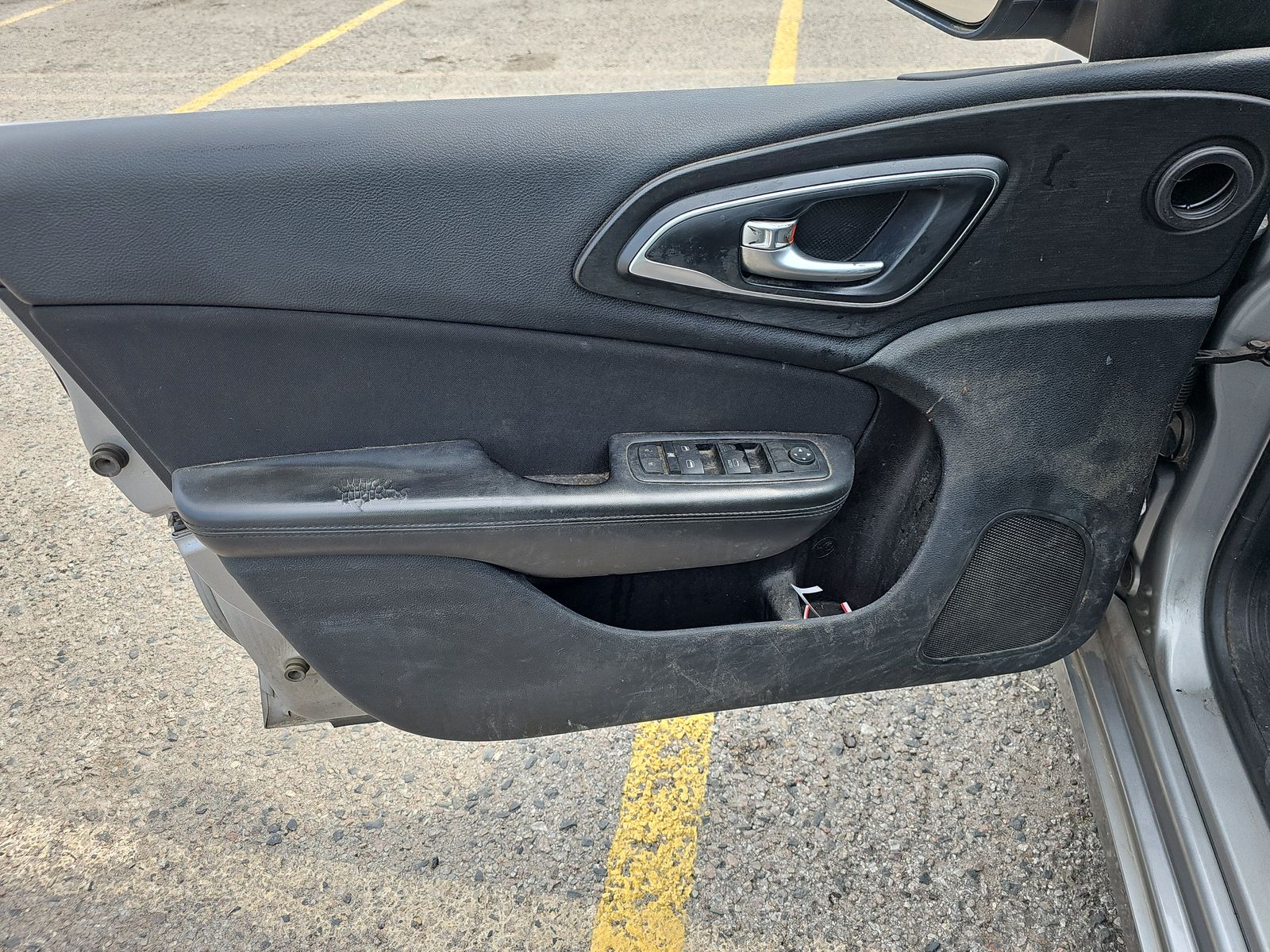 2015 Chrysler 200 Limited FWD