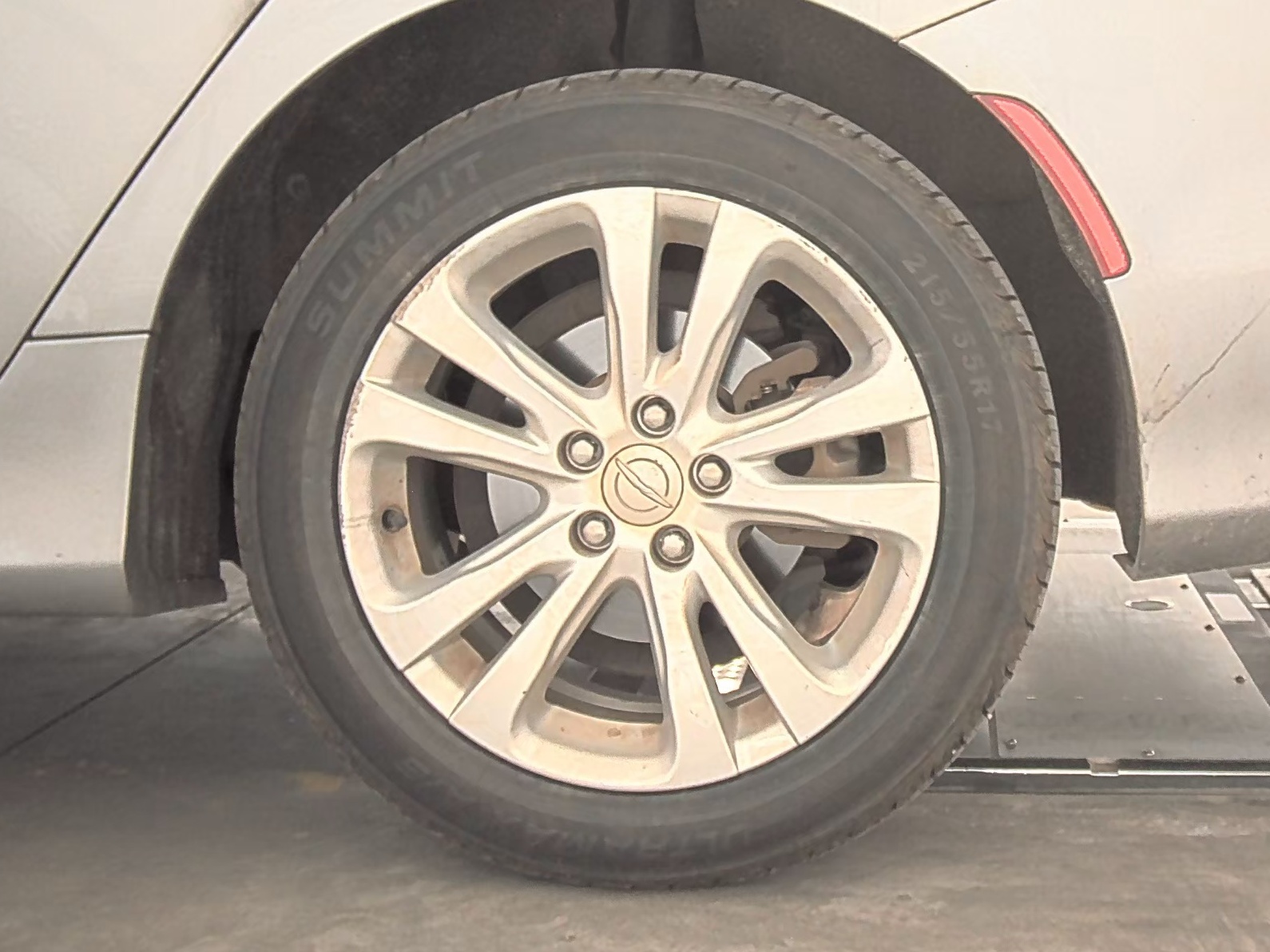 2015 Chrysler 200 Limited FWD