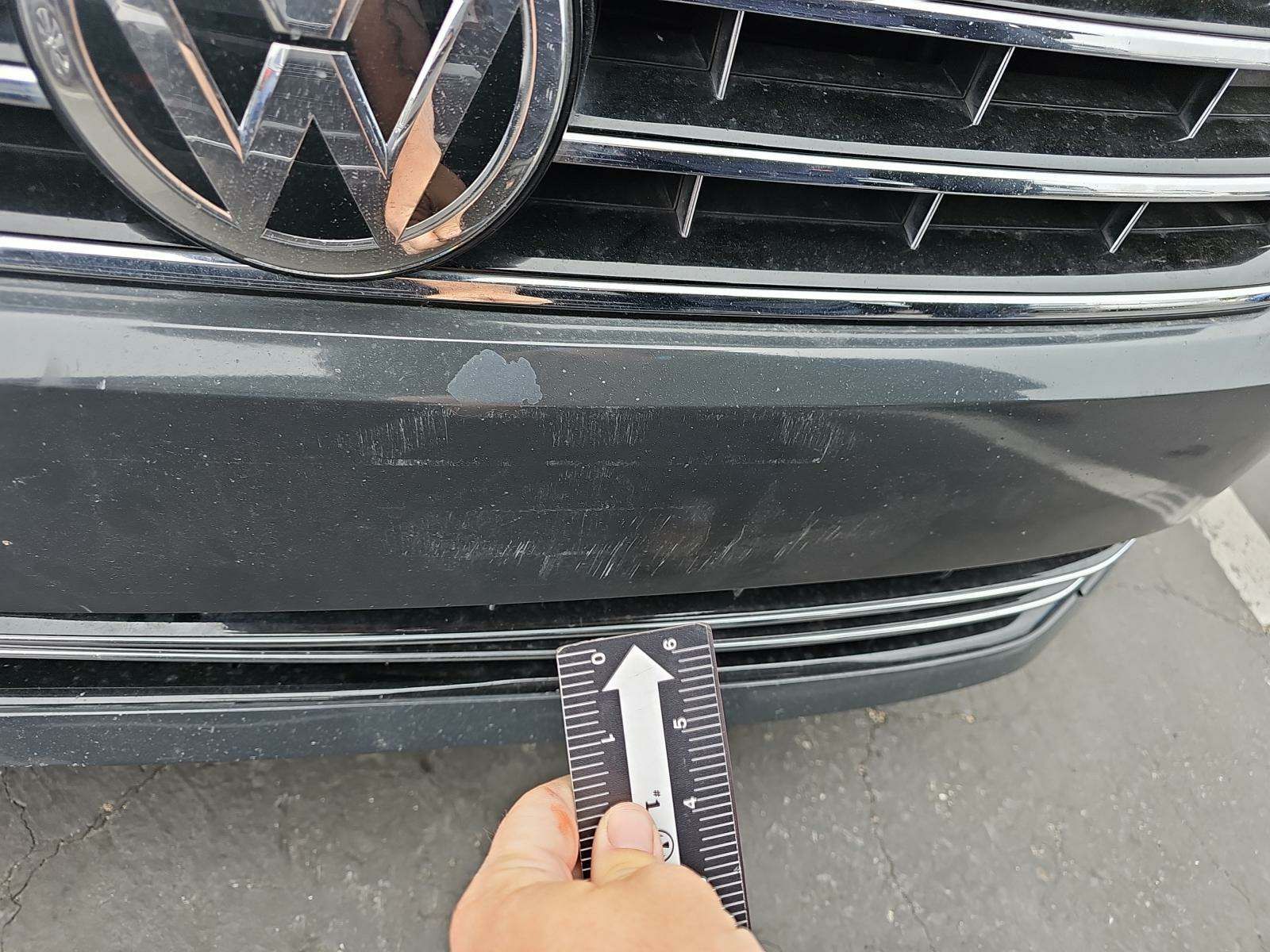 2017 Volkswagen Passat 1.8T R-Line FWD