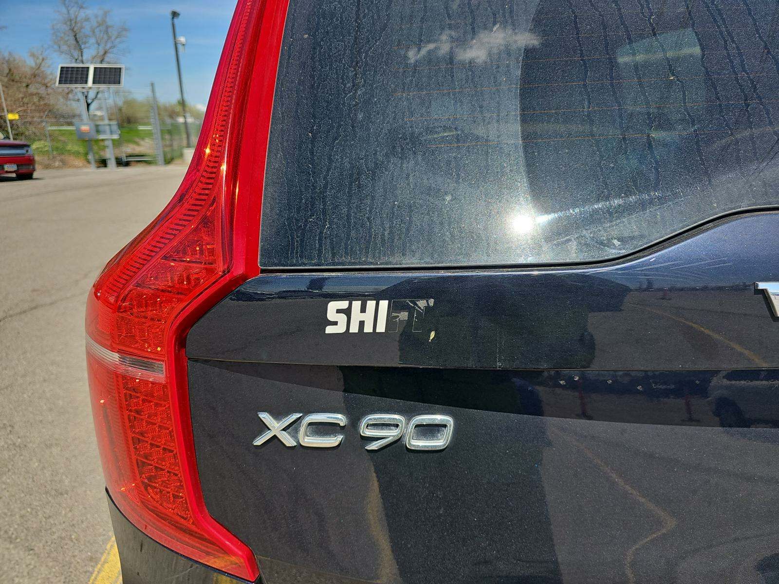 2019 Volvo XC90 T6 Momentum AWD