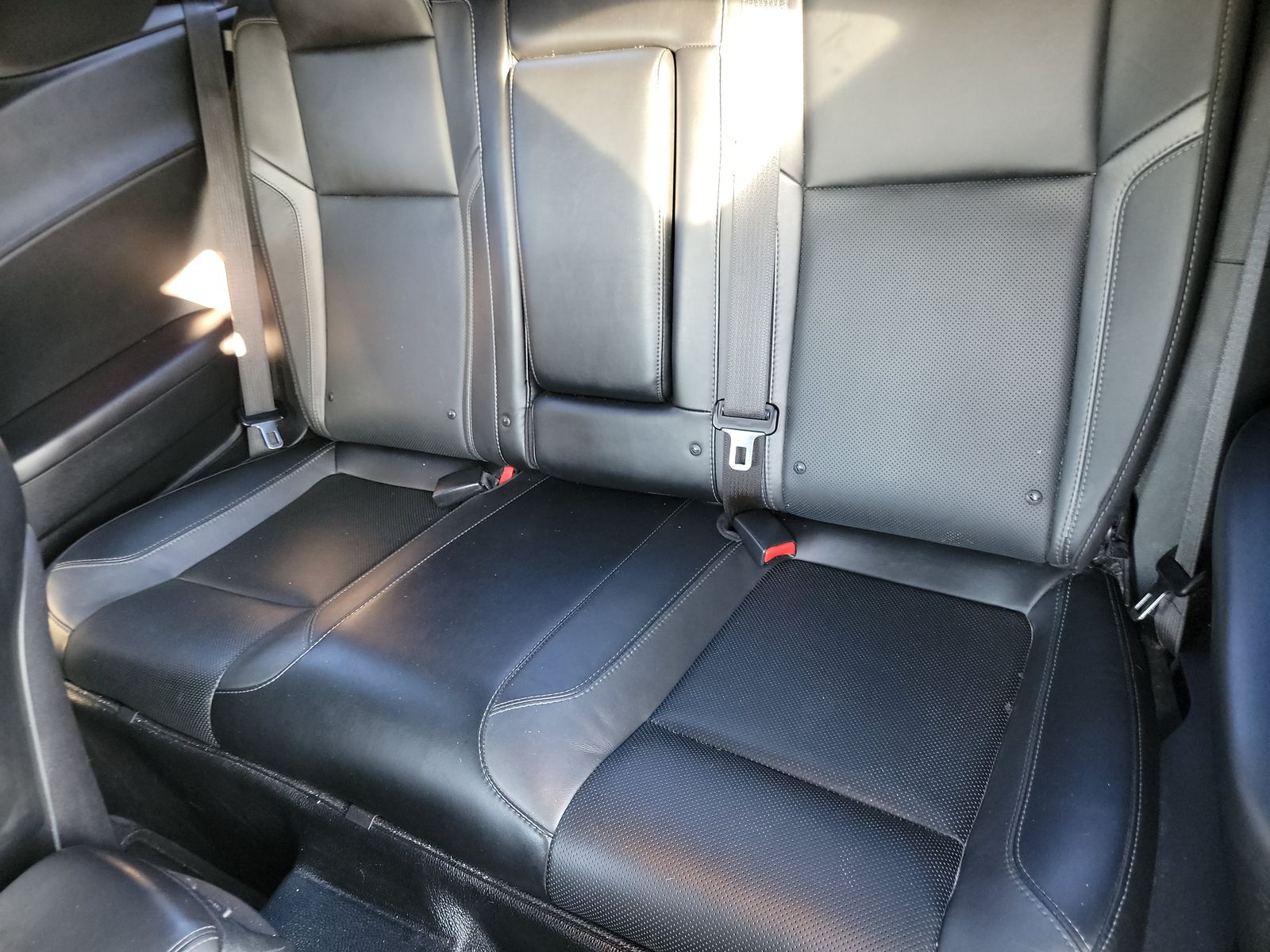 2015 Dodge Challenger SXT Plus RWD