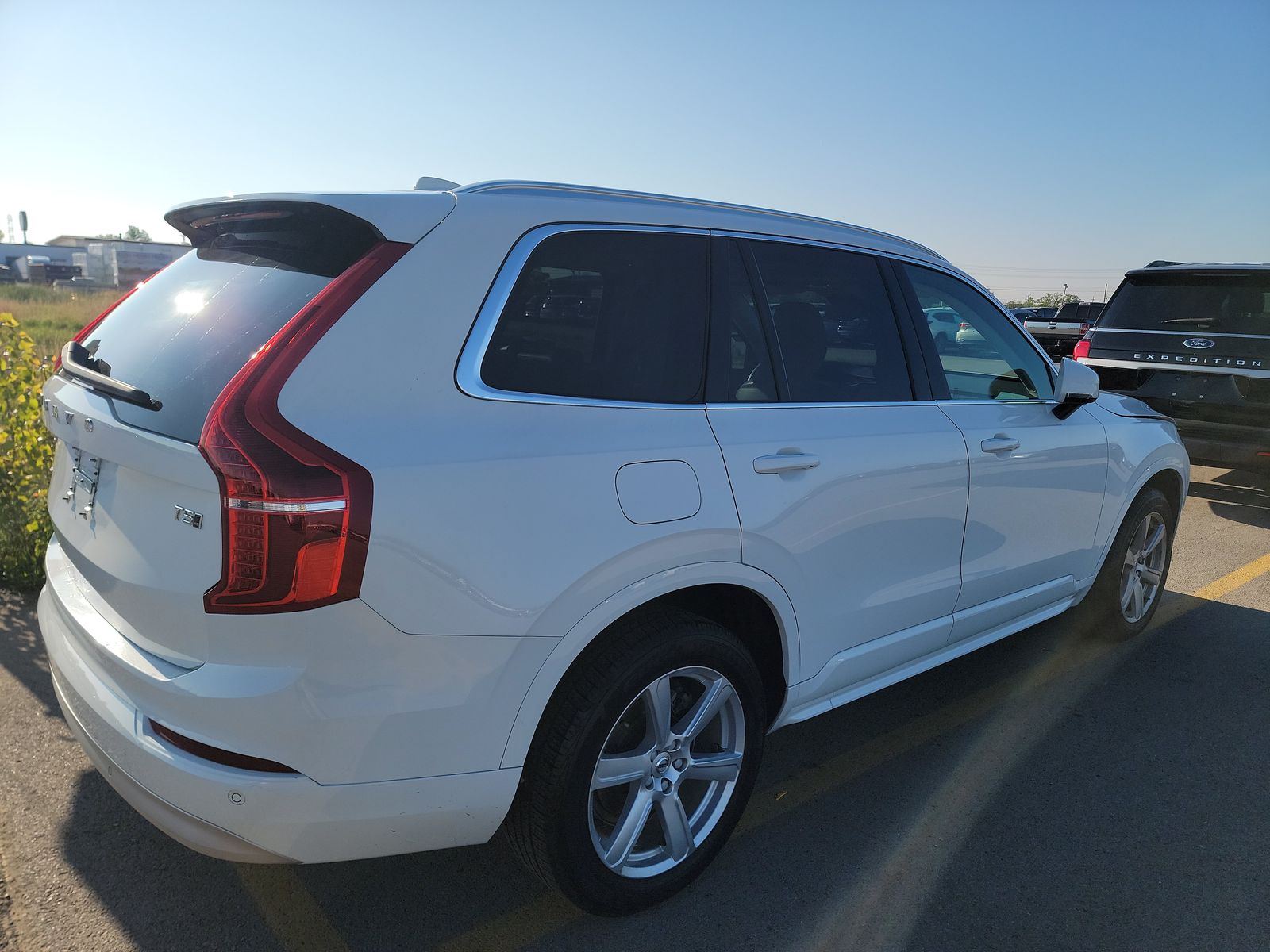 2022 Volvo XC90 T5 Momentum AWD