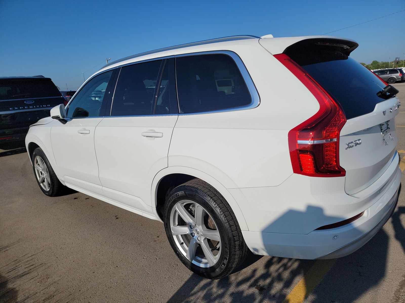 2022 Volvo XC90 T5 Momentum AWD