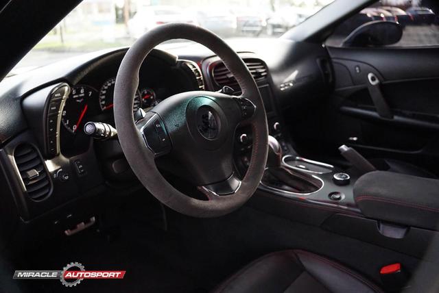 Chevrolet Corvette Z16 Grand Sport Convertible 3LT снимка Chevrolet Corvette Z16 Grand Sport Convertible 3LT