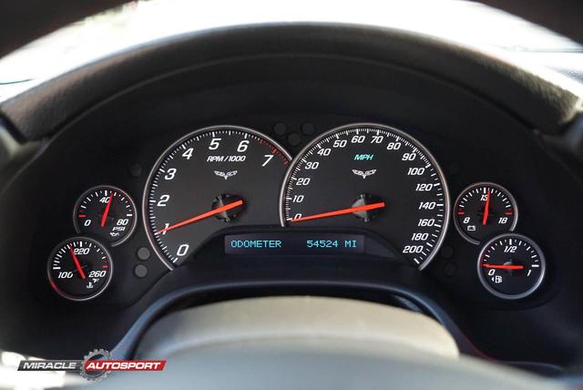 Chevrolet Corvette Z16 Grand Sport Convertible 3LT снимка Chevrolet Corvette Z16 Grand Sport Convertible 3LT