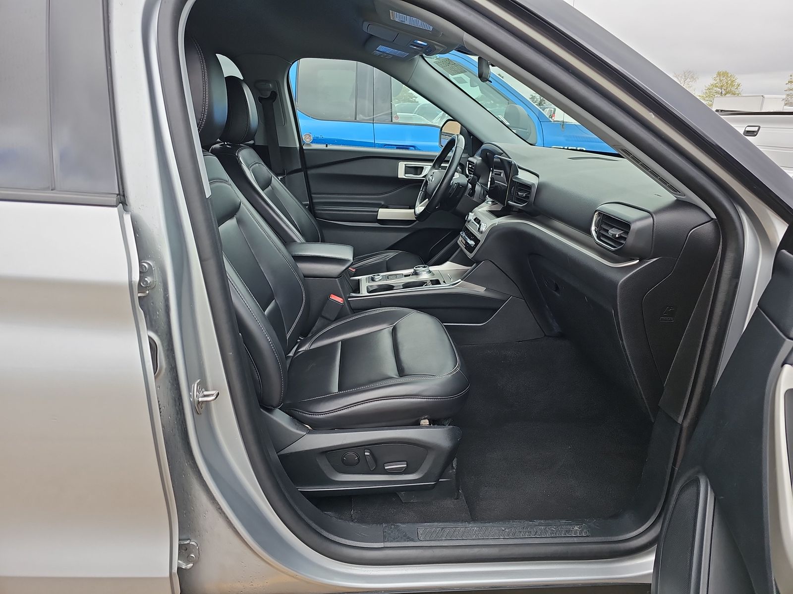 2021 Ford Explorer XLT AWD