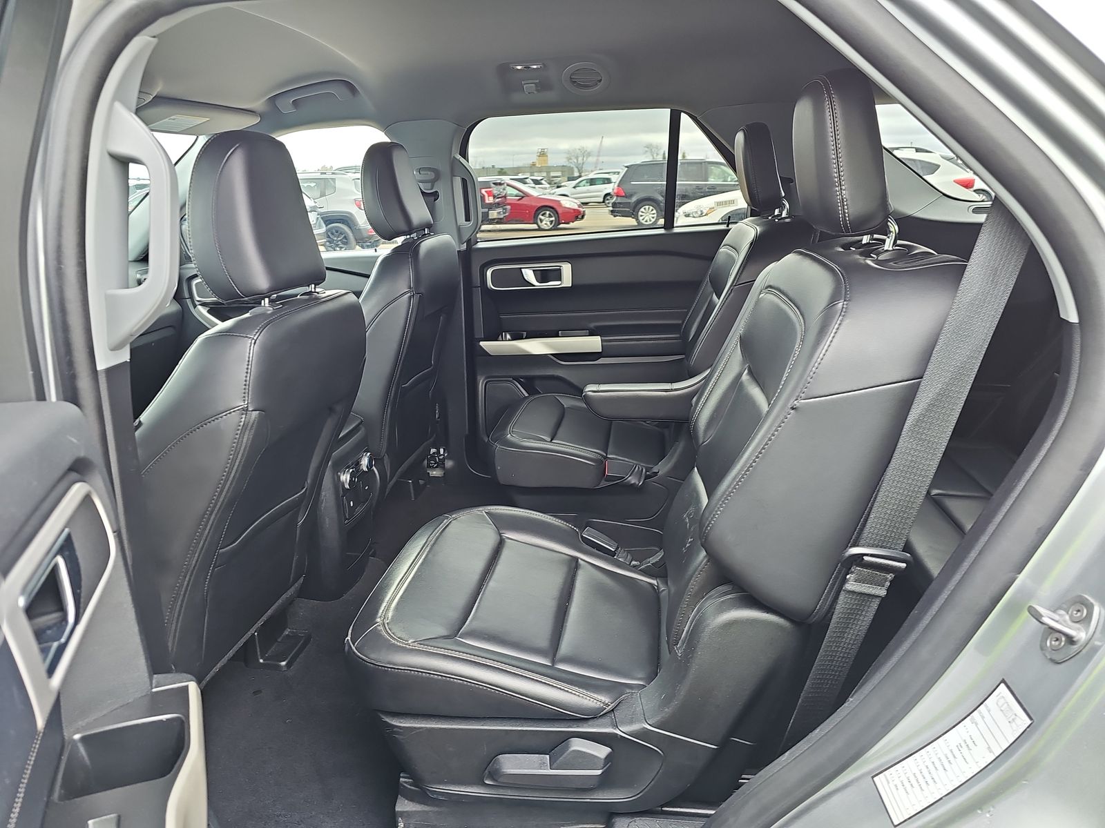 2021 Ford Explorer XLT AWD