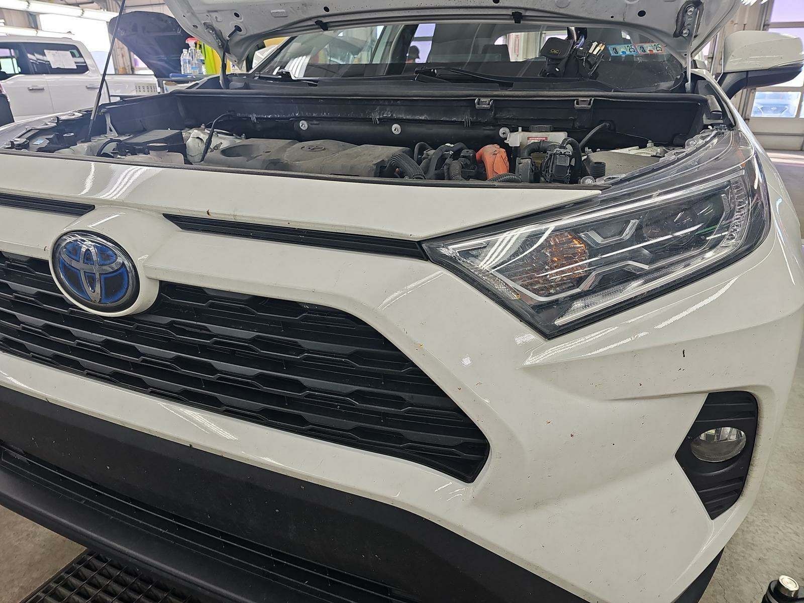 2020 Toyota RAV4 Hybrid XLE AWD