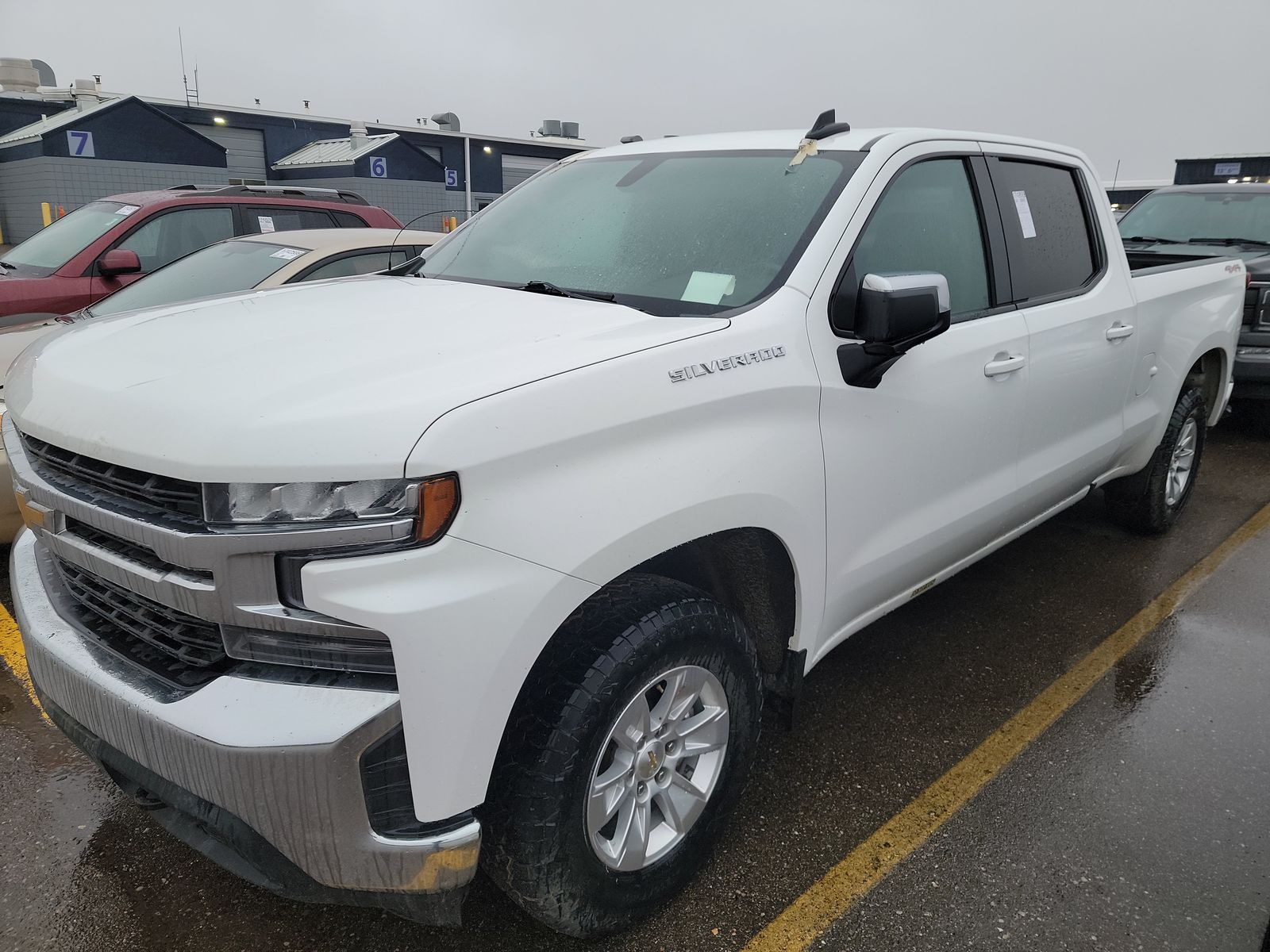 Used 2021 Chevrolet Silverado 1500 LT with VIN 3GCUYDED3MG117117 for sale in Minneapolis, Minnesota