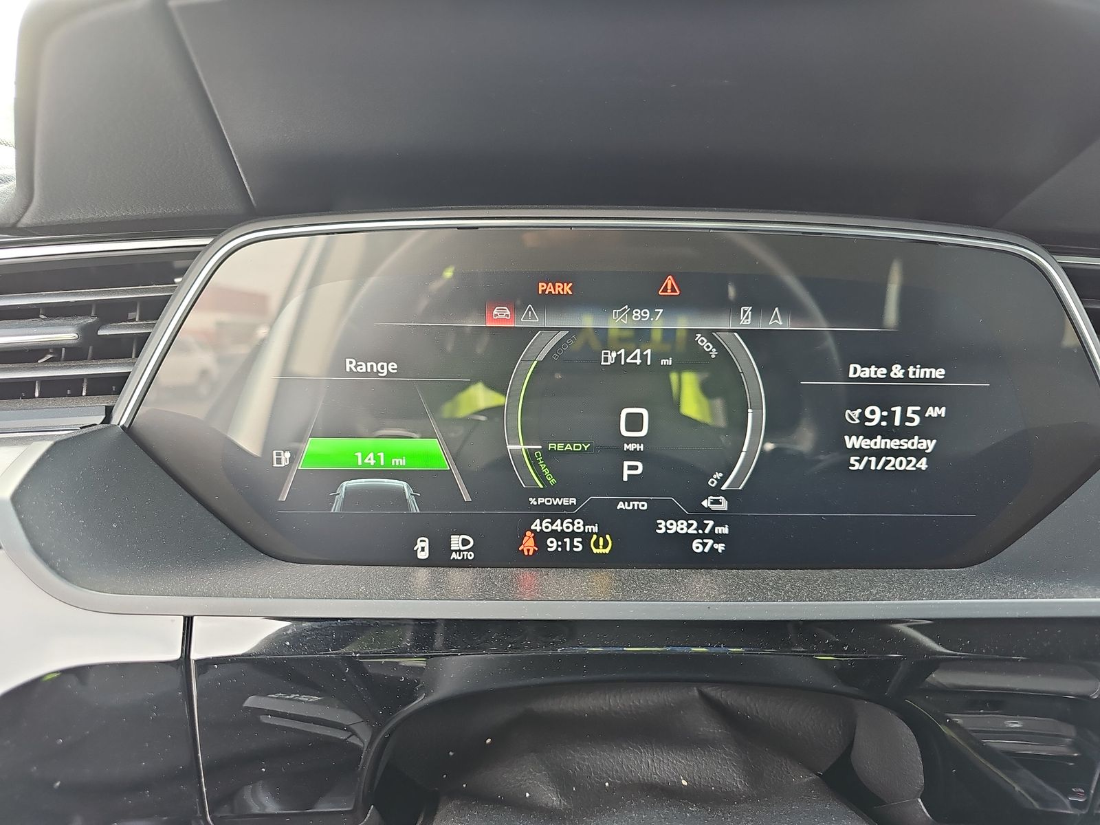 2022 Audi e-tron Premium AWD