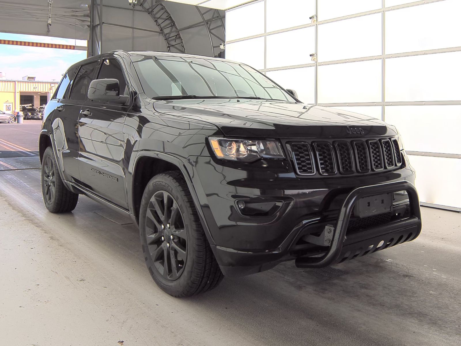 2018 Jeep Grand Cherokee Laredo Altitude Edition AWD