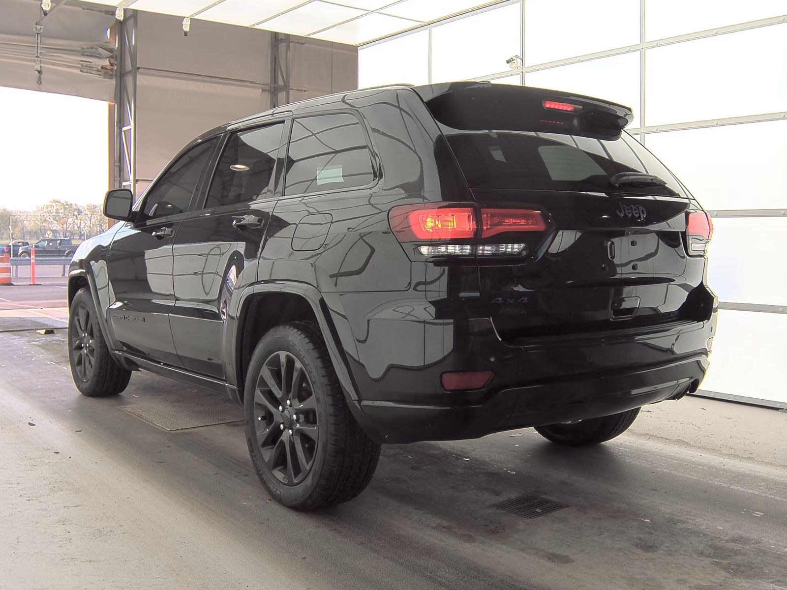 2018 Jeep Grand Cherokee Laredo Altitude Edition AWD