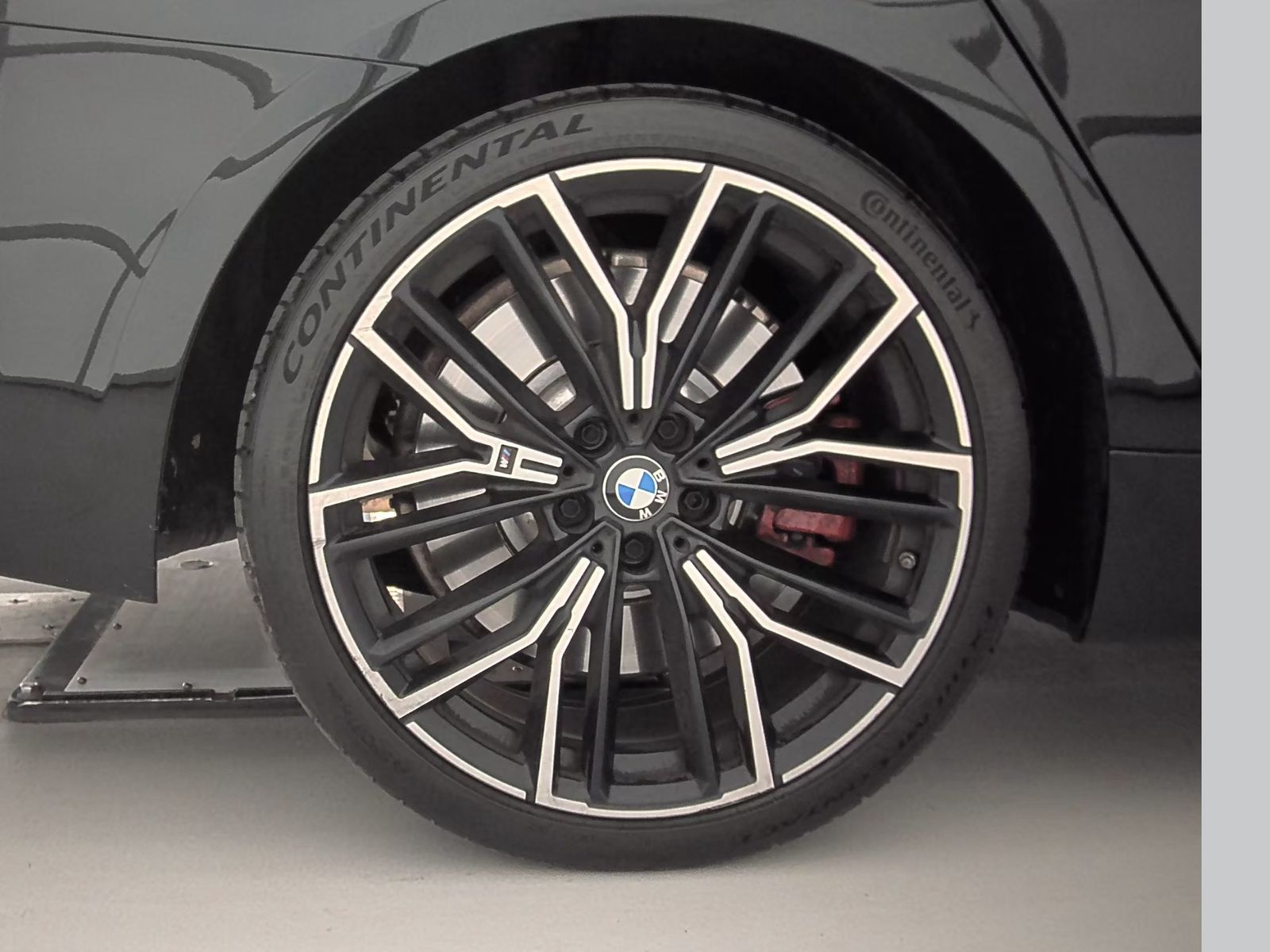 2021 BMW 5 Series M550i xDrive AWD