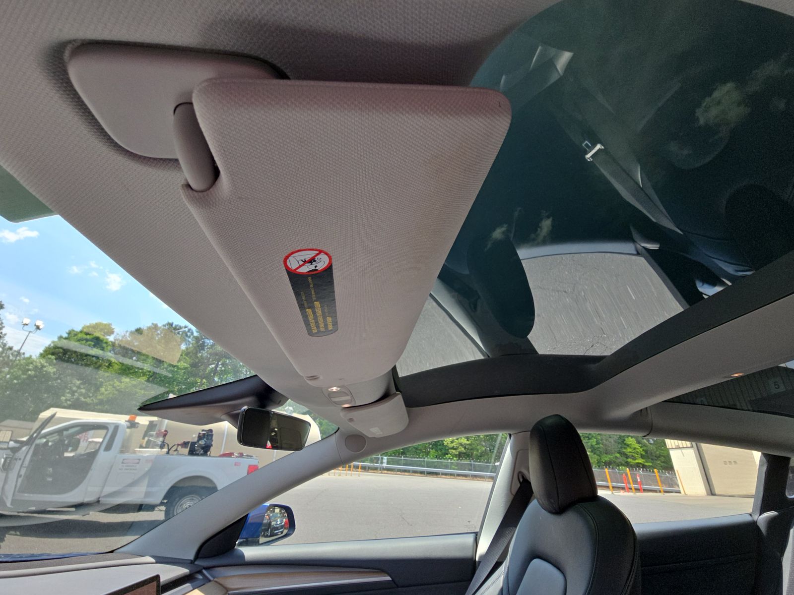 2022 Tesla Model 3 Standard Range RWD