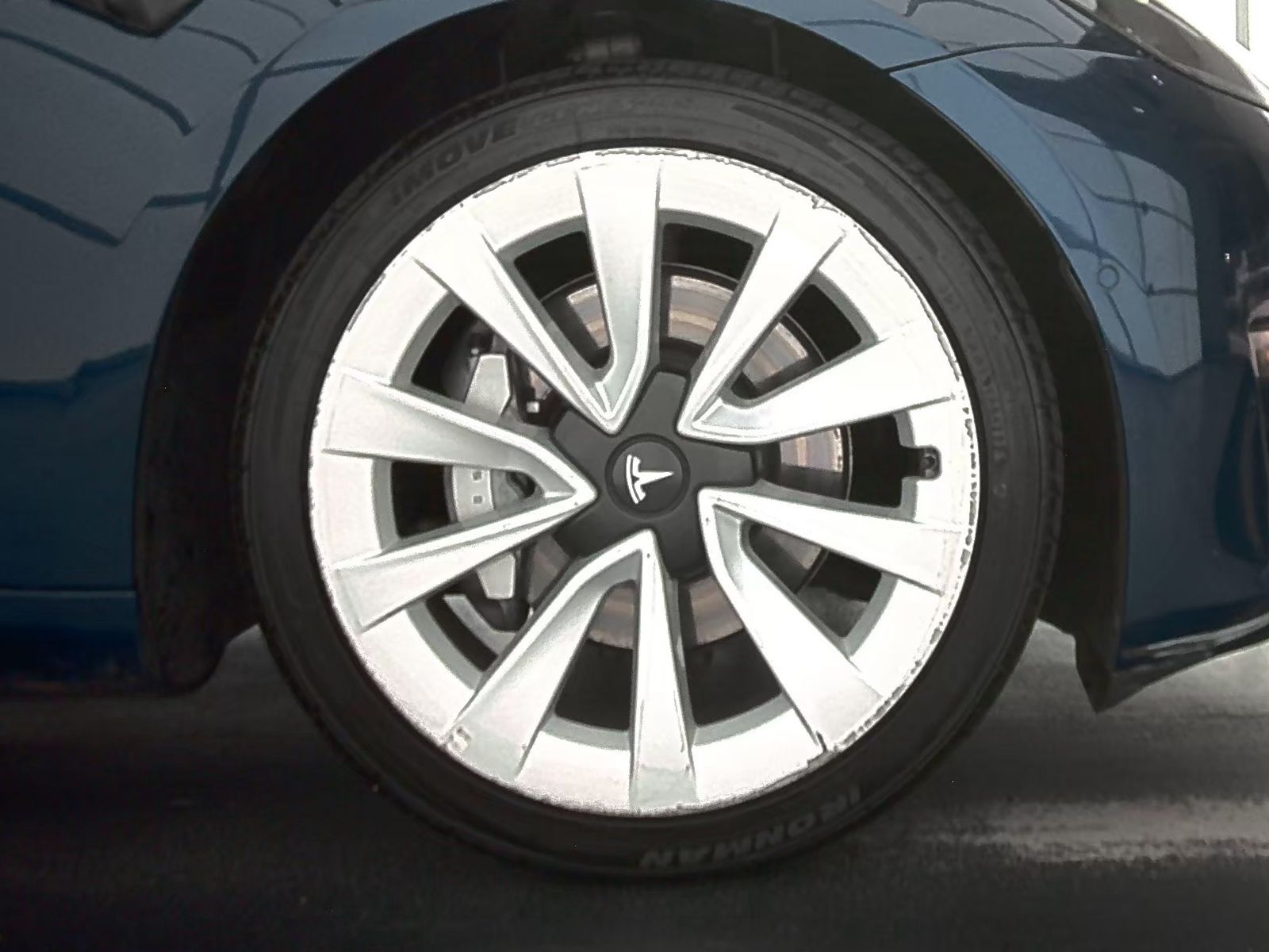 2022 Tesla Model 3 Standard Range RWD