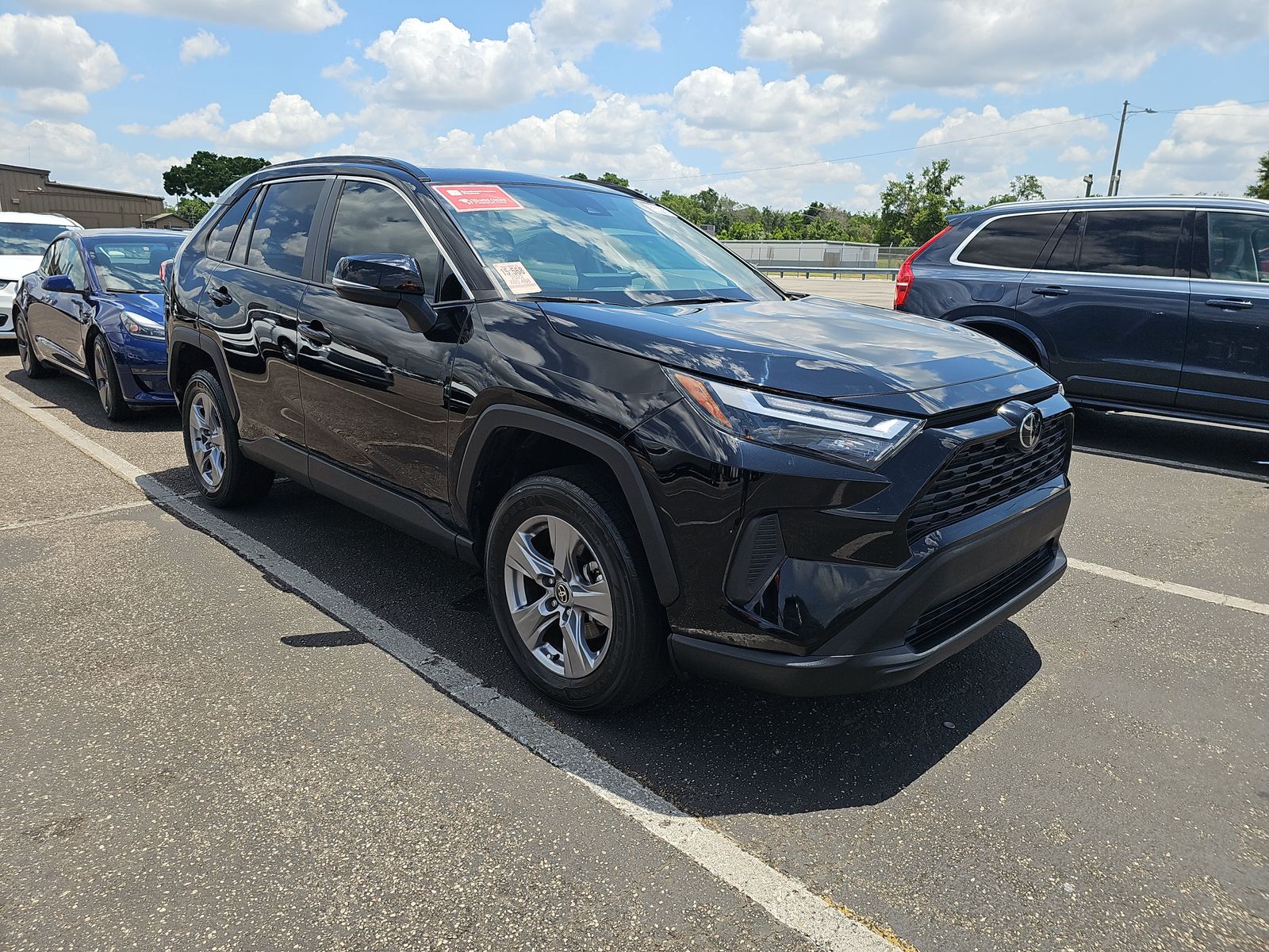 2022 Toyota RAV4 XLE FWD