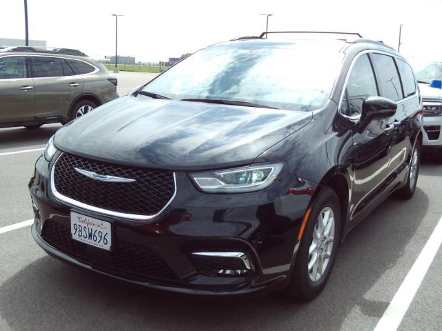 Used 2022 Chrysler Pacifica Touring L with VIN 2C4RC1BG4NR190364 for sale in Minneapolis, Minnesota